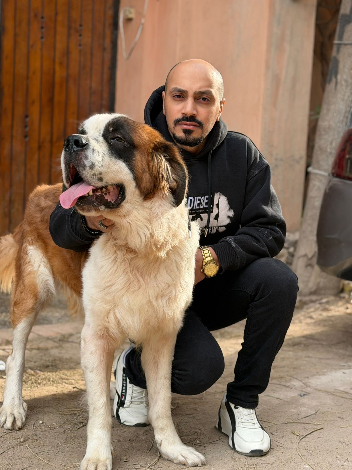 غير معروف